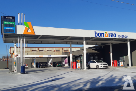 Estalvia omplint el dipòsit a les gasolineres bonÀrea, les més econòmiques del país