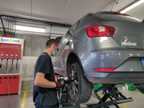 Nou horari del taller de vehicles